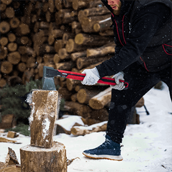 Топор 630г ручка из фибергласса. STORM INTERTOOL